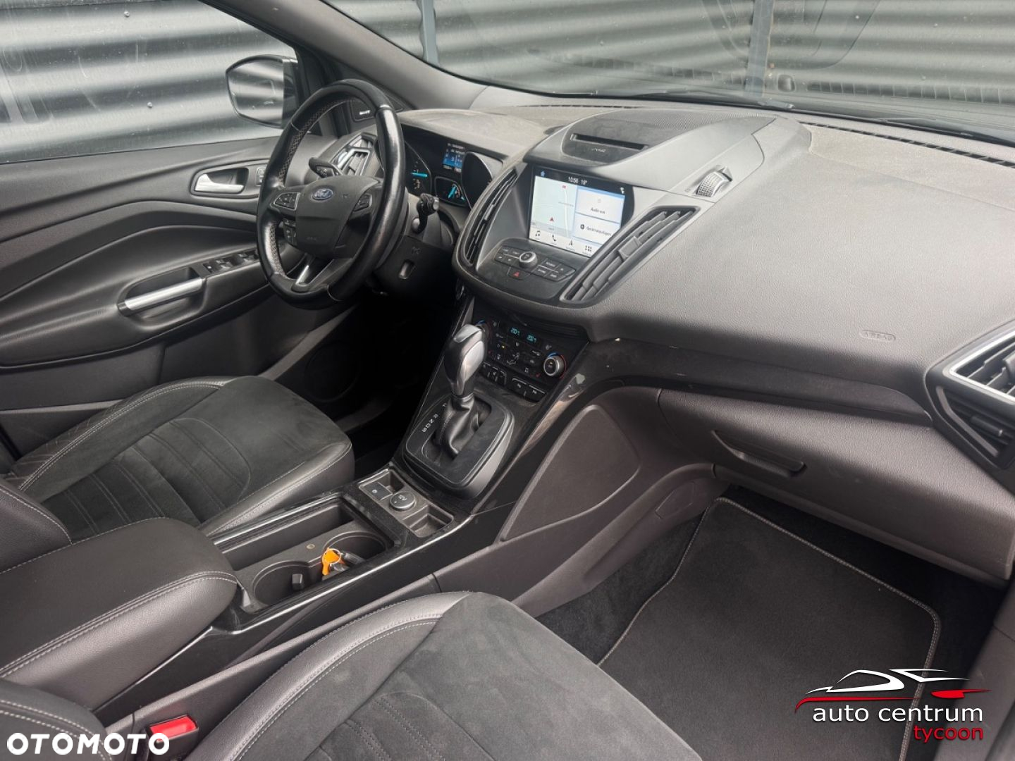 Ford Kuga - 11