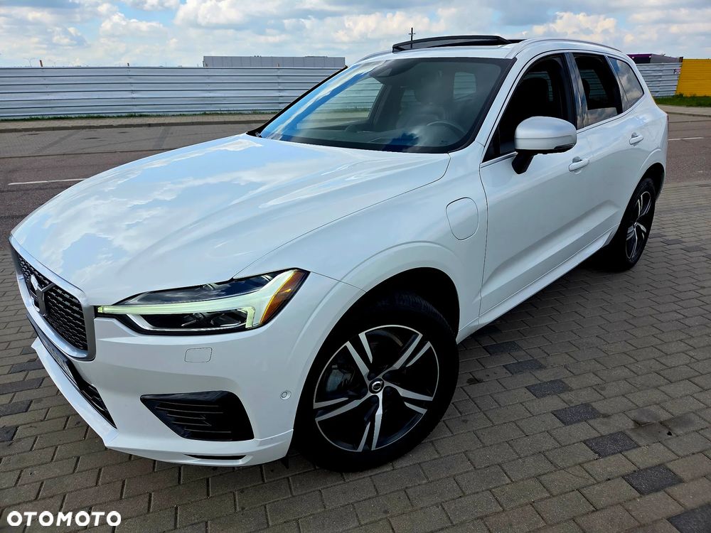Volvo XC 60 T8 AWD Plug-In Hybrid R-Design - 12