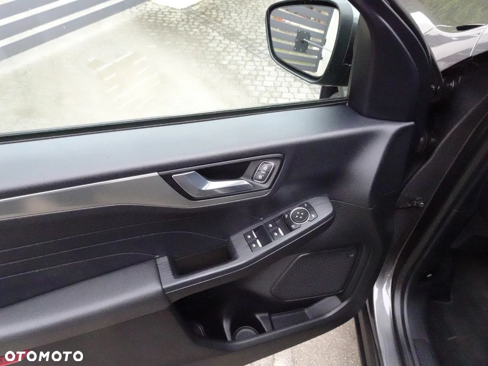 Ford Kuga 1.5 EcoBoost FWD Titanium X - 38