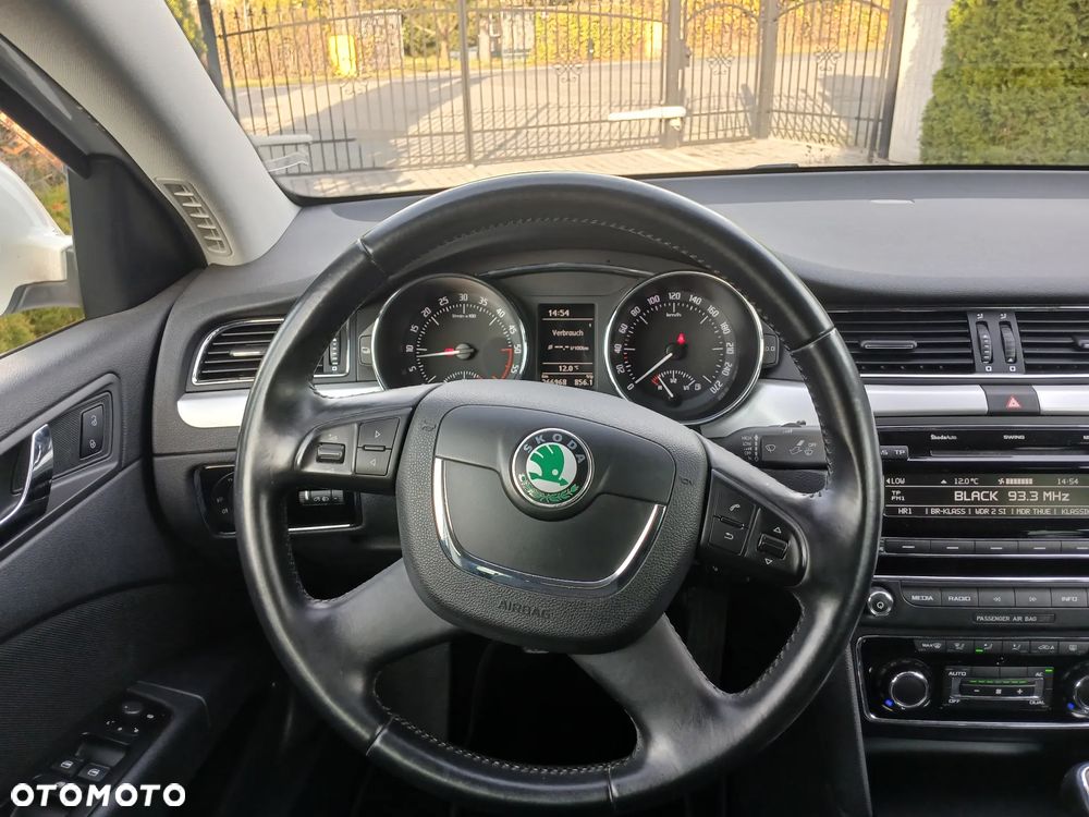 Skoda Superb Combi 2.0 TDI Elegance - 20