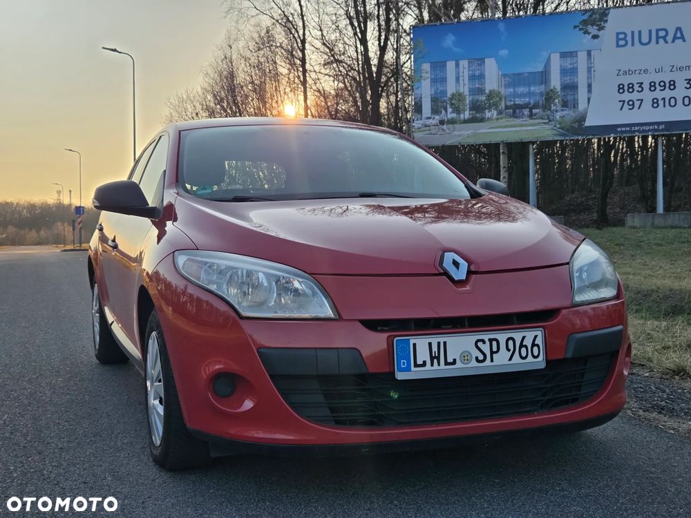 Renault Megane 1.6 16V 100 Authentique - 8