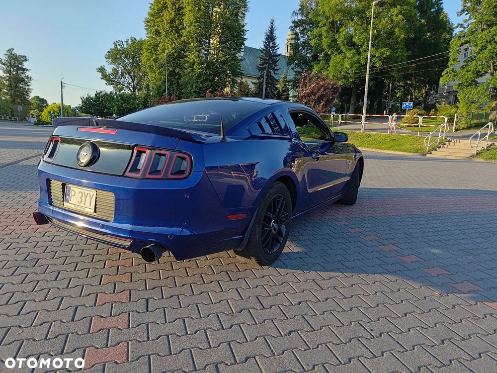 Ford Mustang 3.7 V6 Premium - 2