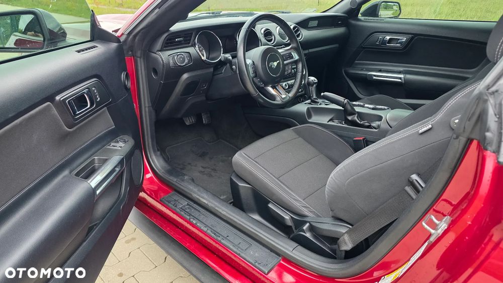 Ford Mustang 3.7 V6 Premium - 25