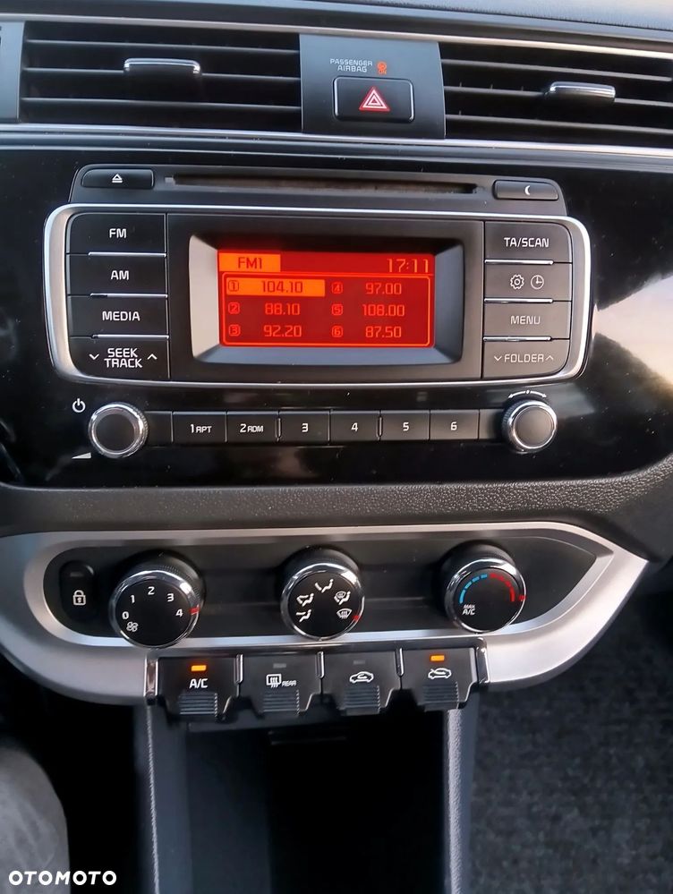 Kia Rio 1.2 Edition 7 - 24
