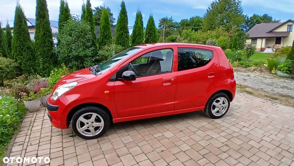Nissan Pixo - 2
