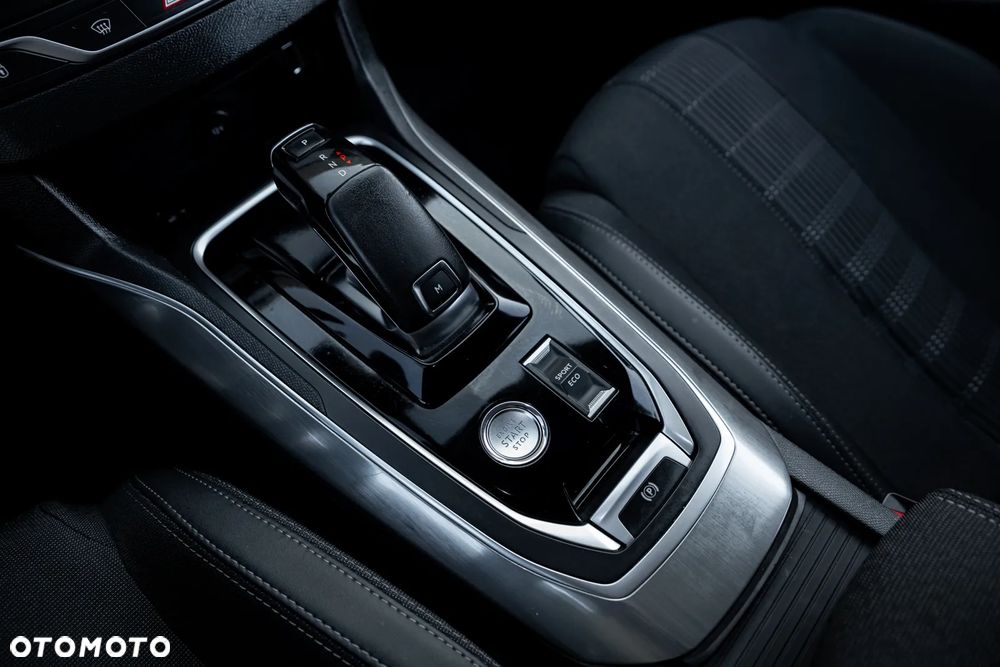 Peugeot 308 PureTech 130 GPF EAT8 Stop & Start Allure - 37