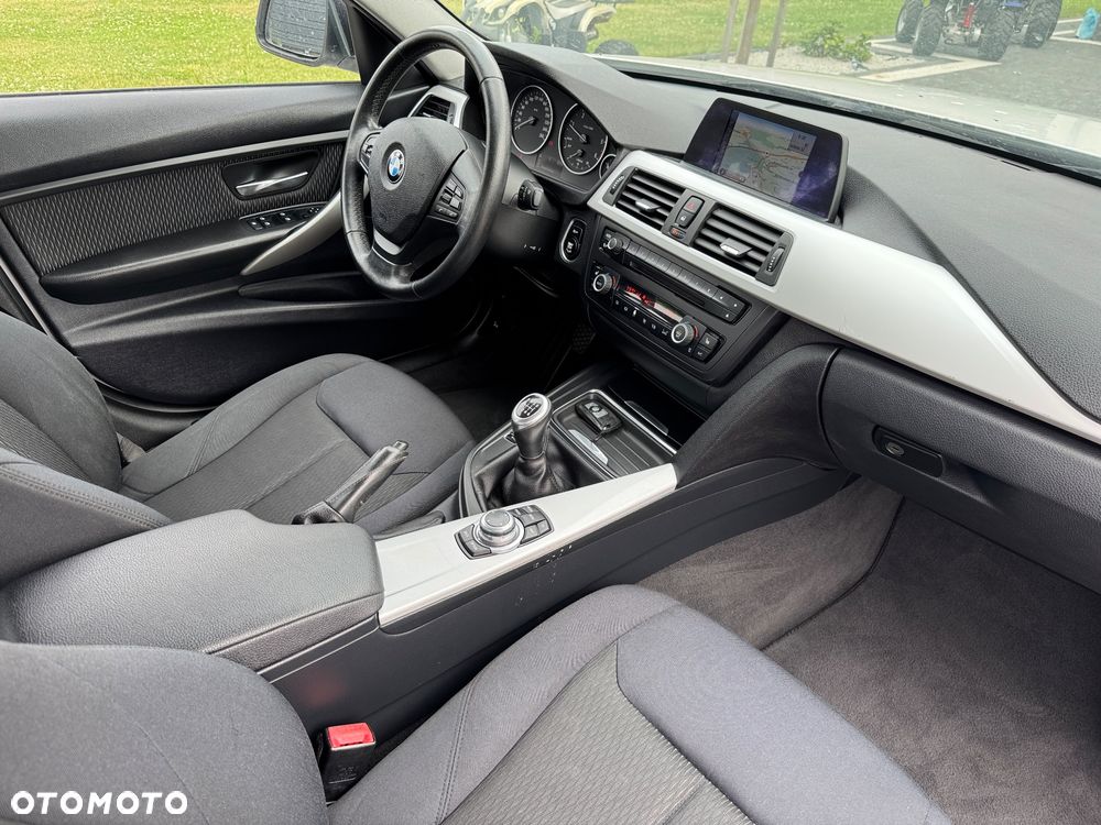 BMW Seria 3 316d Advantage - 26