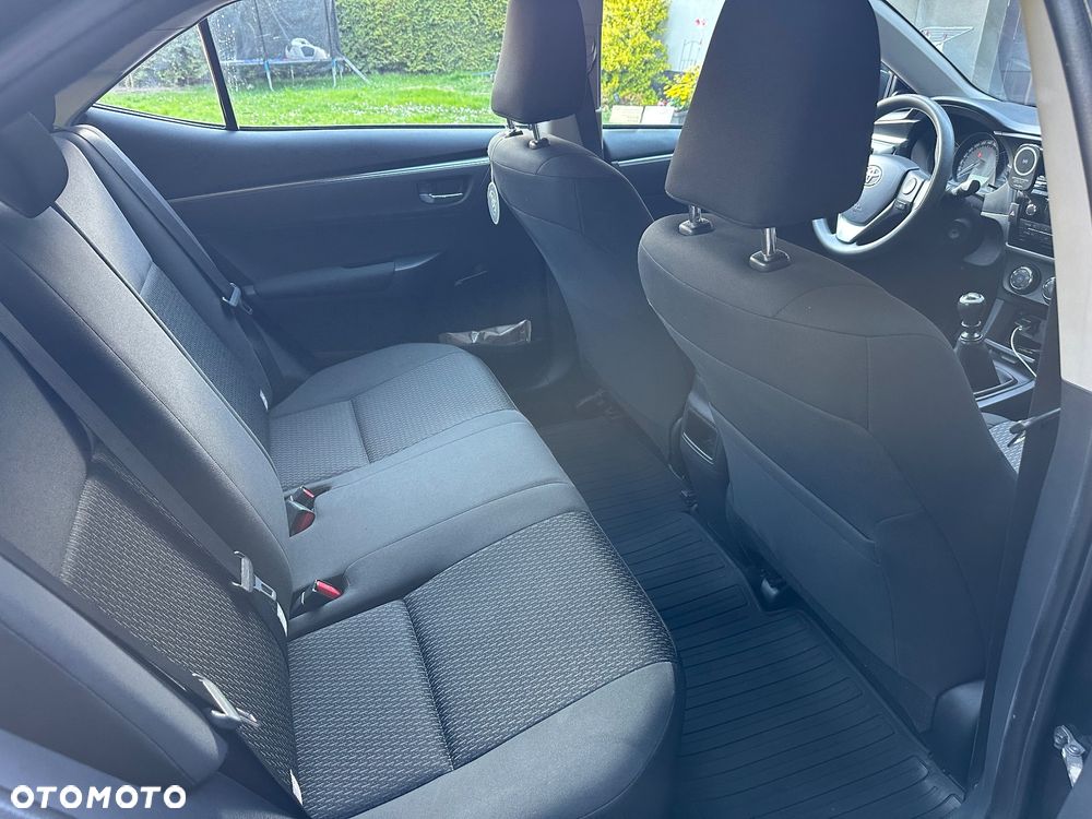 Toyota Corolla 1.6 Active EU6 - 9