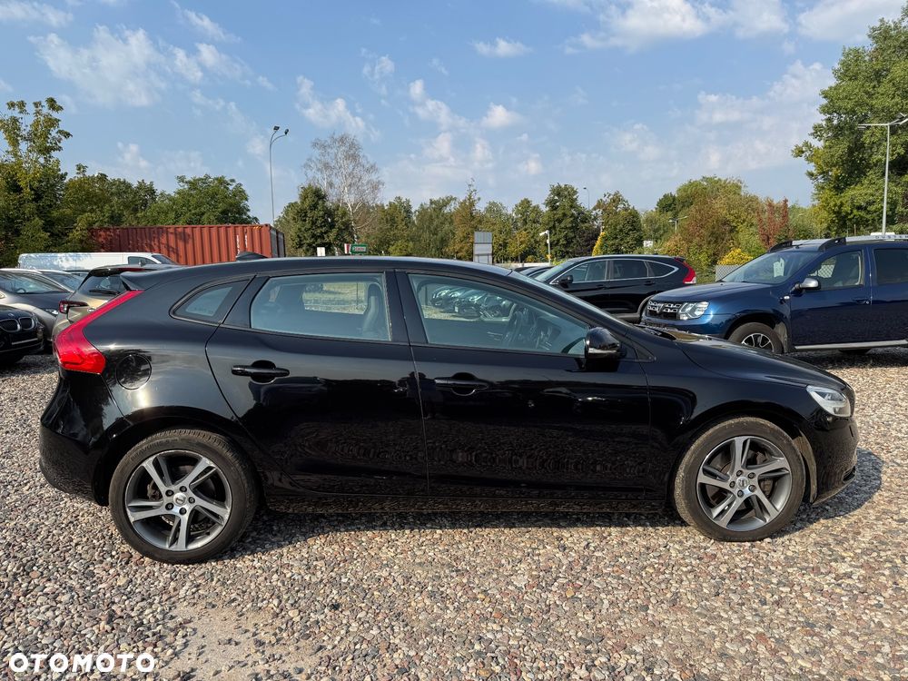 Volvo V40 D3 Drive-E Momentum - 14