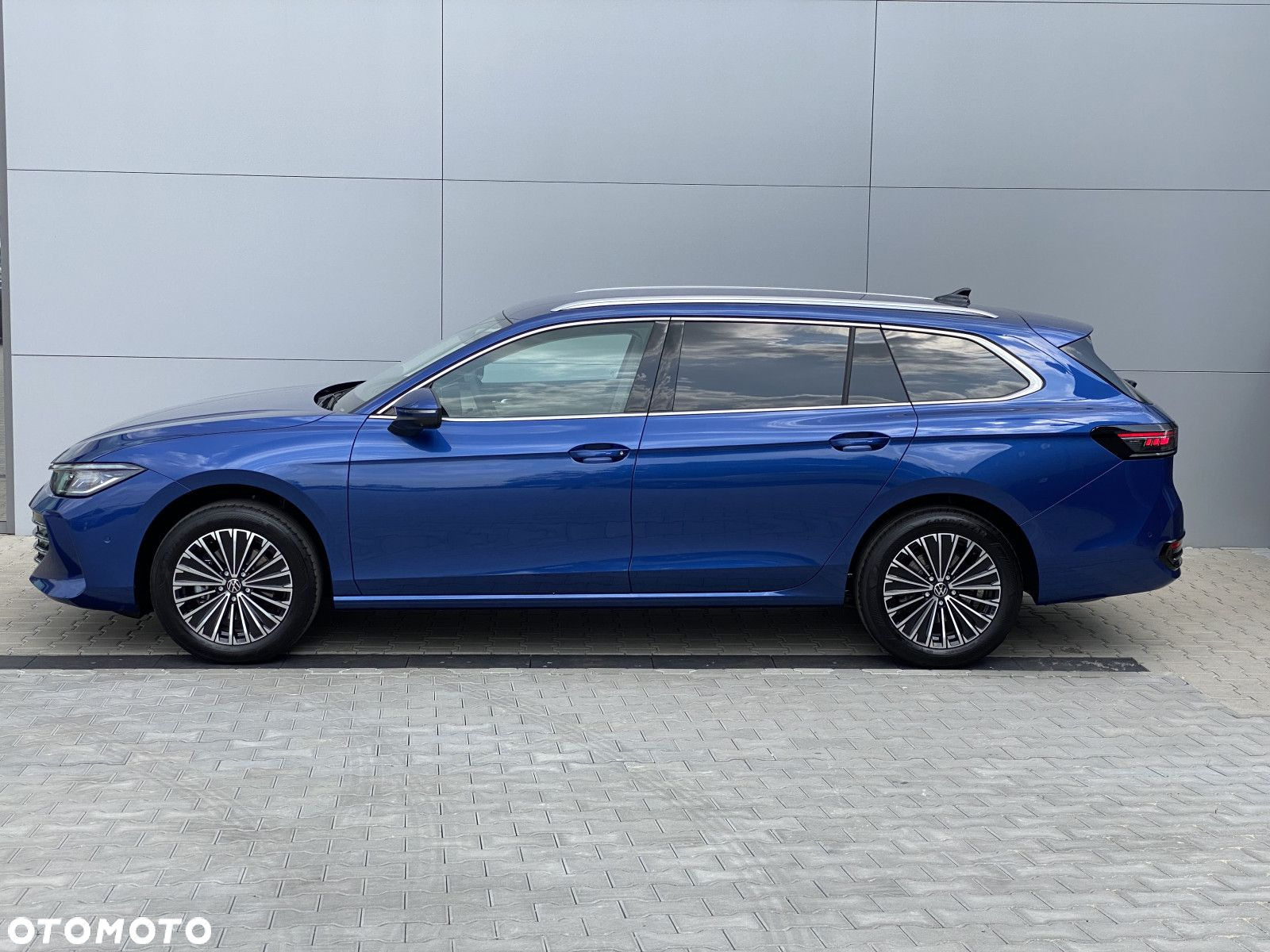 Volkswagen Passat - 5