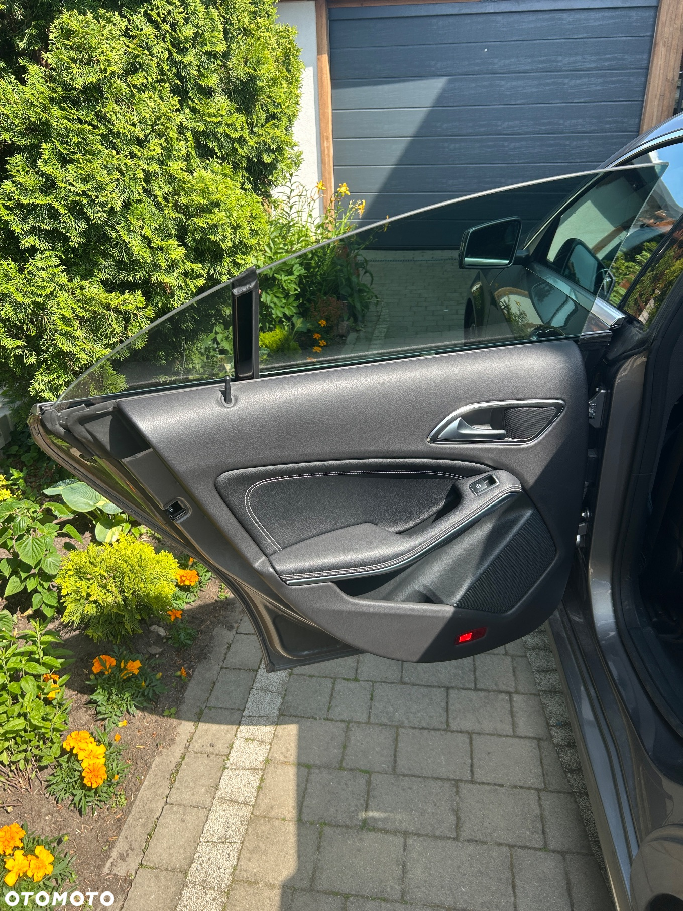 Mercedes-Benz CLA 250 7G-DCT - 17