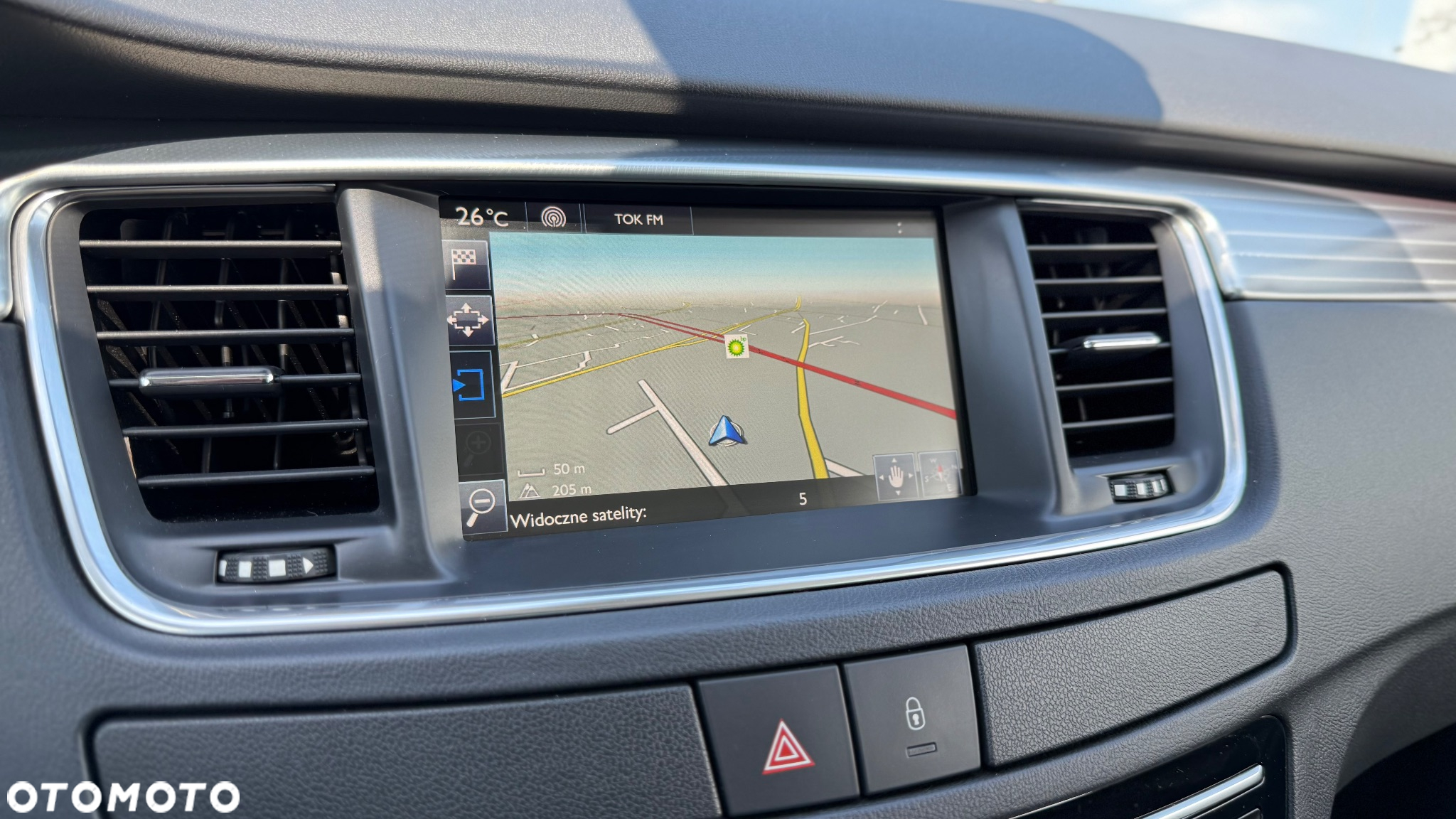 Peugeot 508 RXH Hybrid4 - 14