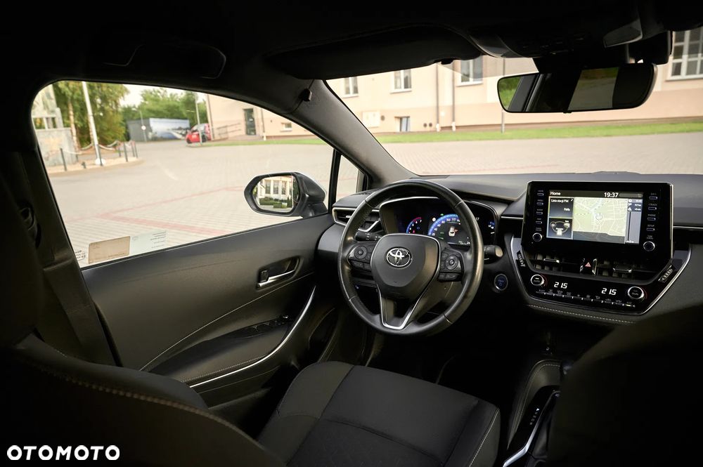 Toyota Corolla 1.8 Hybrid GPF Comfort - 28
