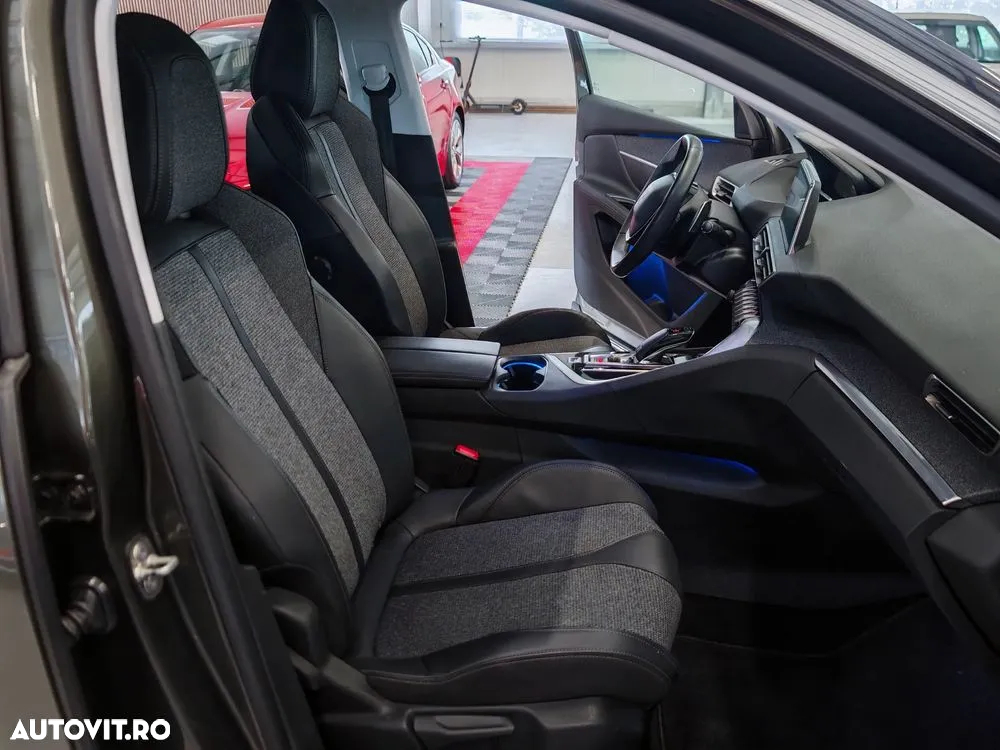 Peugeot 3008 1.2 PureTech S&S EAT8 Allure - 10