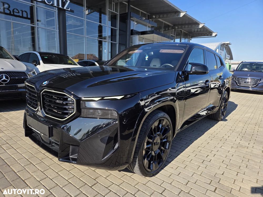 BMW XM - 7