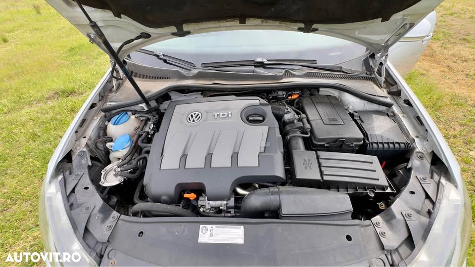 Volkswagen Golf 1.6 TDI BlueMotion Technology DPF Comfortline - 5