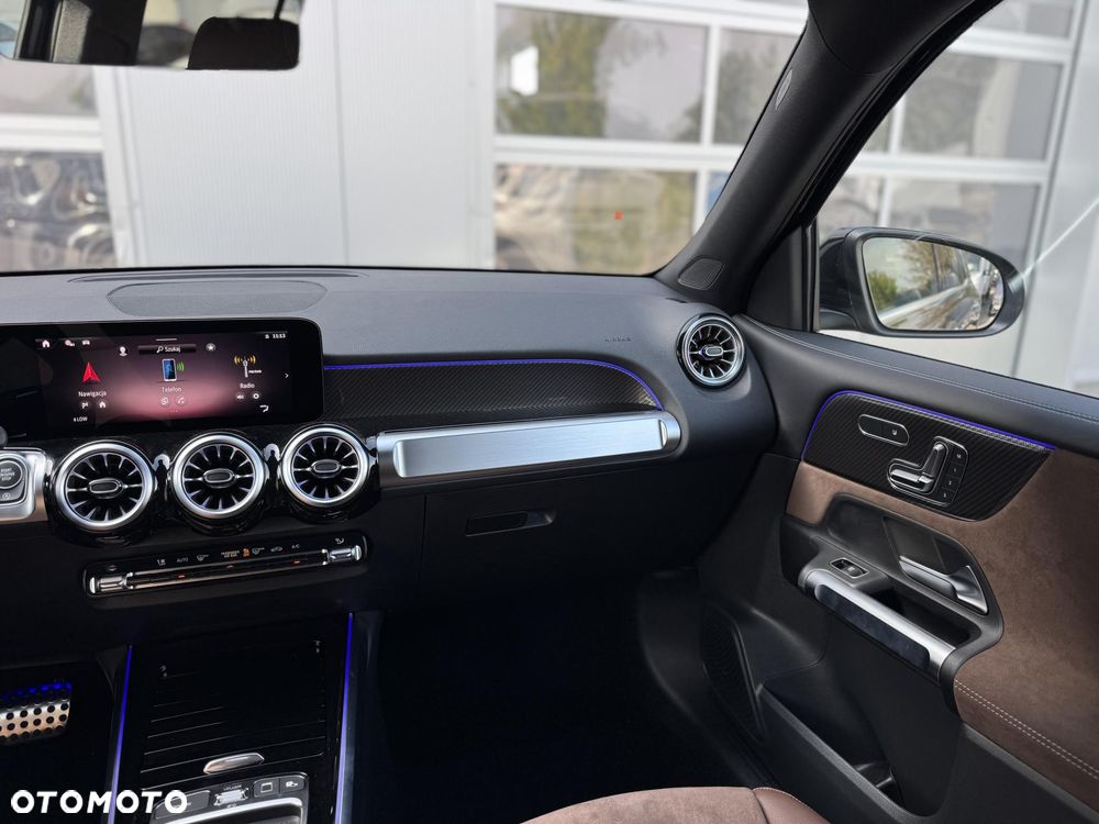 Mercedes-Benz GLB 200 AMG Line 7G-DCT - 16