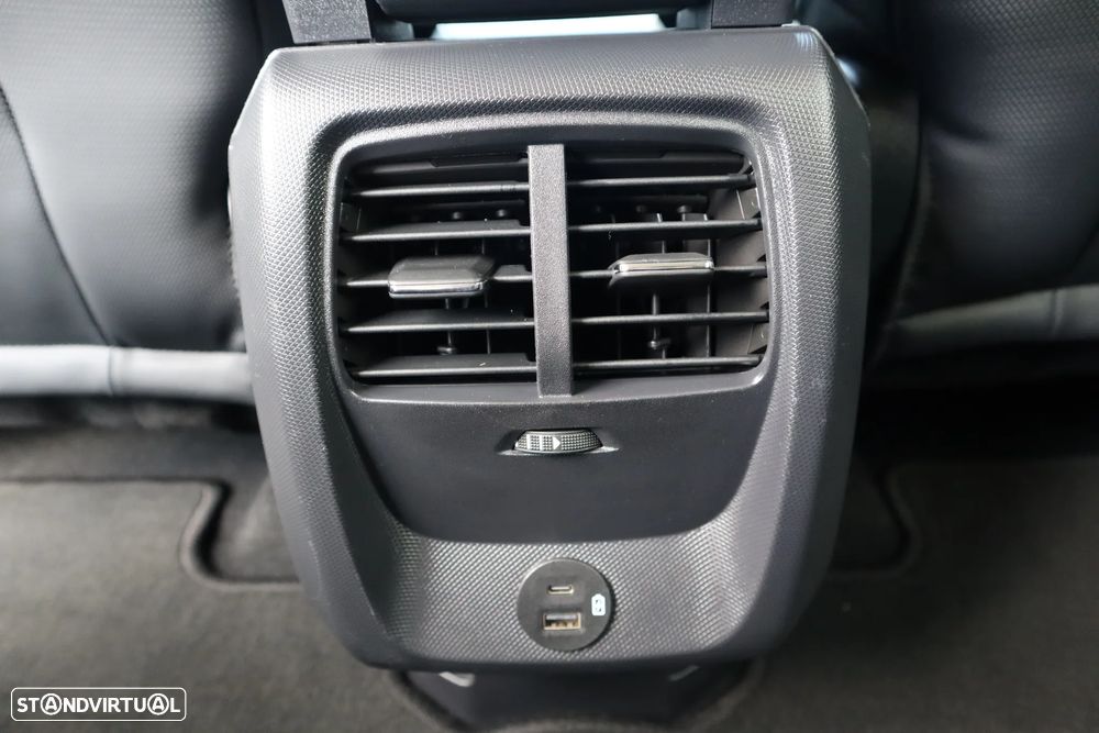 Ford Mustang Mach-E Standard - 28