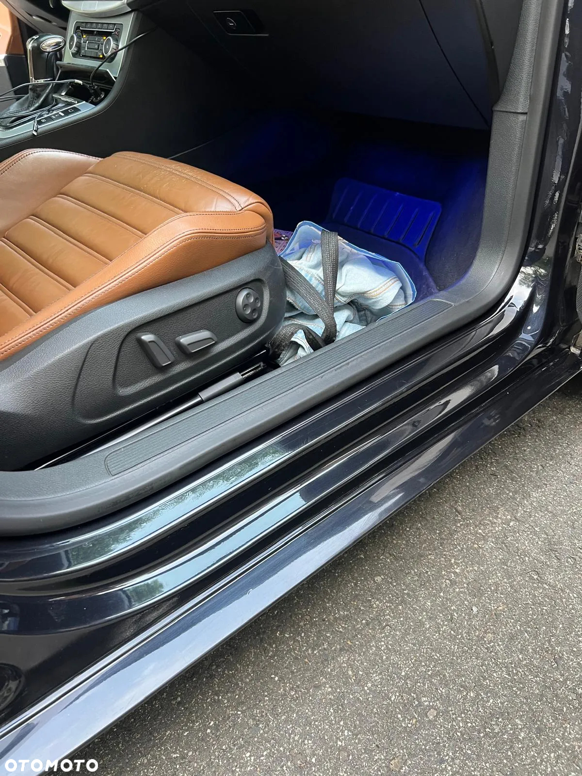 Volkswagen CC 3.6 V6 4Motion DSG - 18