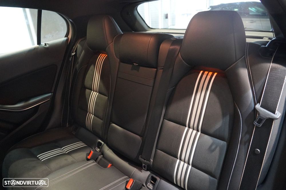 Mercedes-Benz GLA 200 d AMG Line Aut. - 32