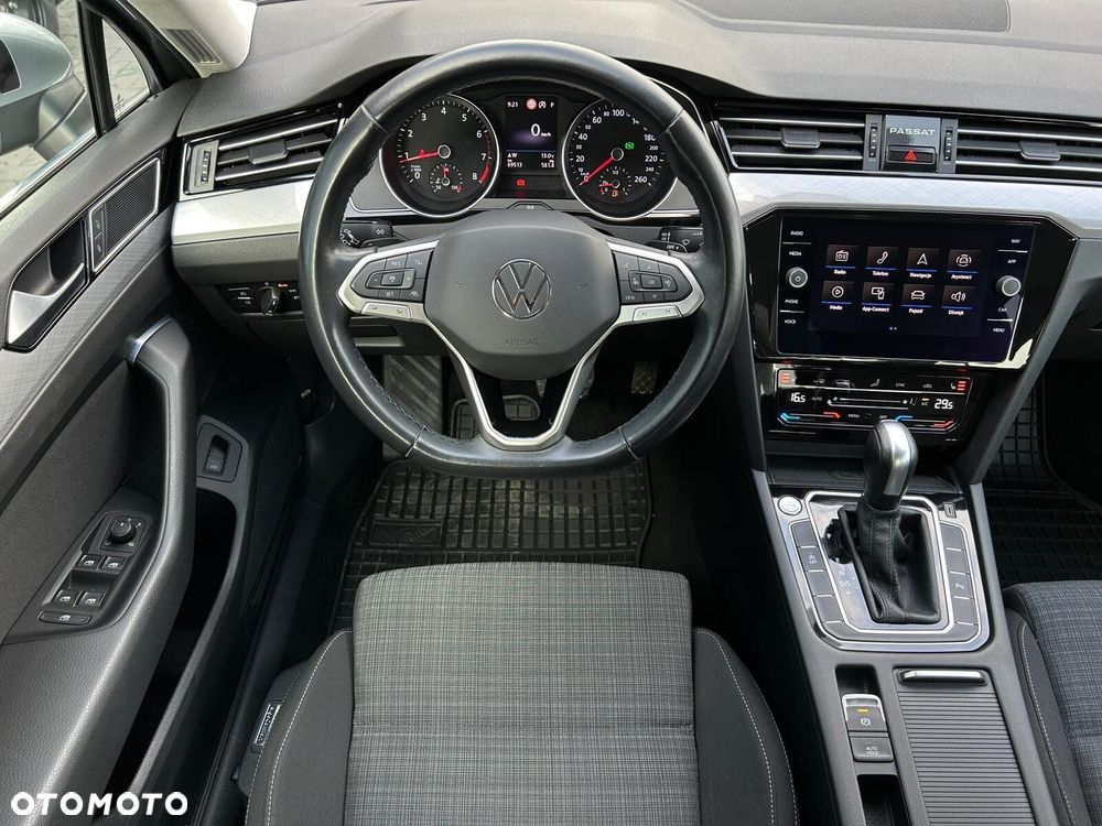 Volkswagen Passat 2.0 TSI Business DSG - 8