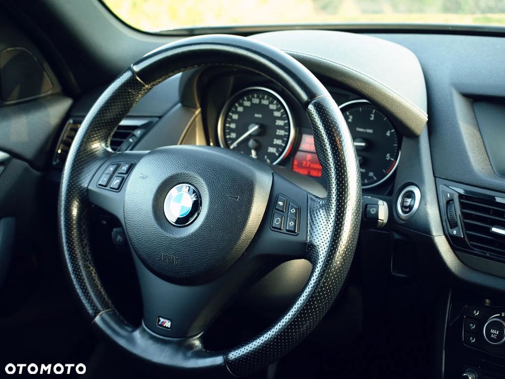 BMW X1 xDrive25d - 16