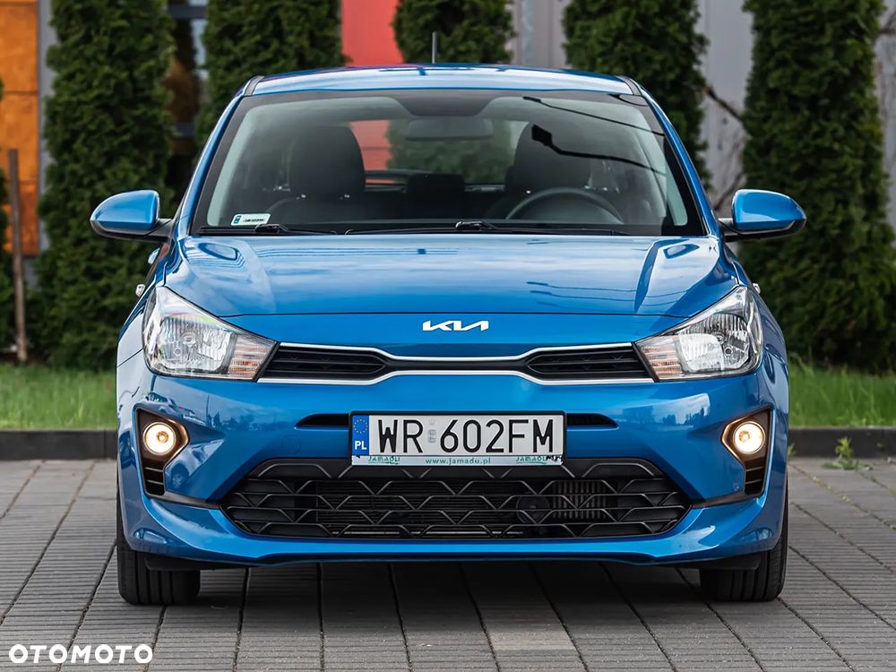 Kia Rio - 4