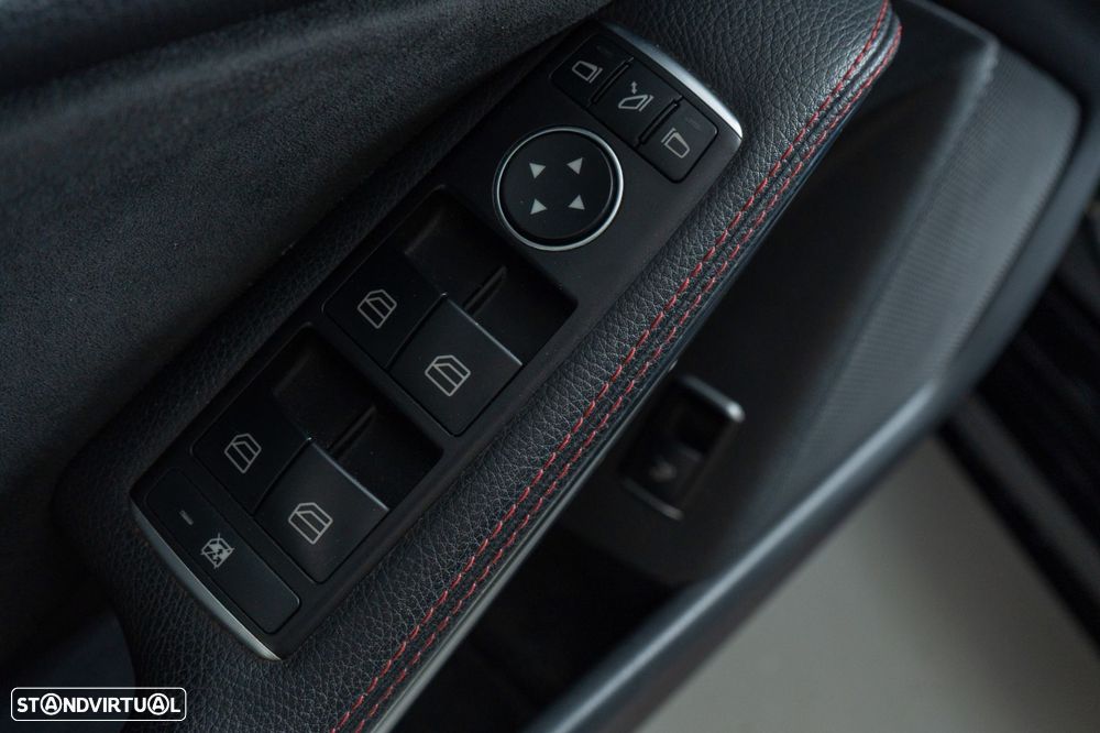 Mercedes-Benz CLA 180 CDI AMG Line - 23