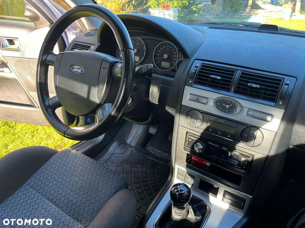 Ford Mondeo 2.0 Trend / Trend+ - 13