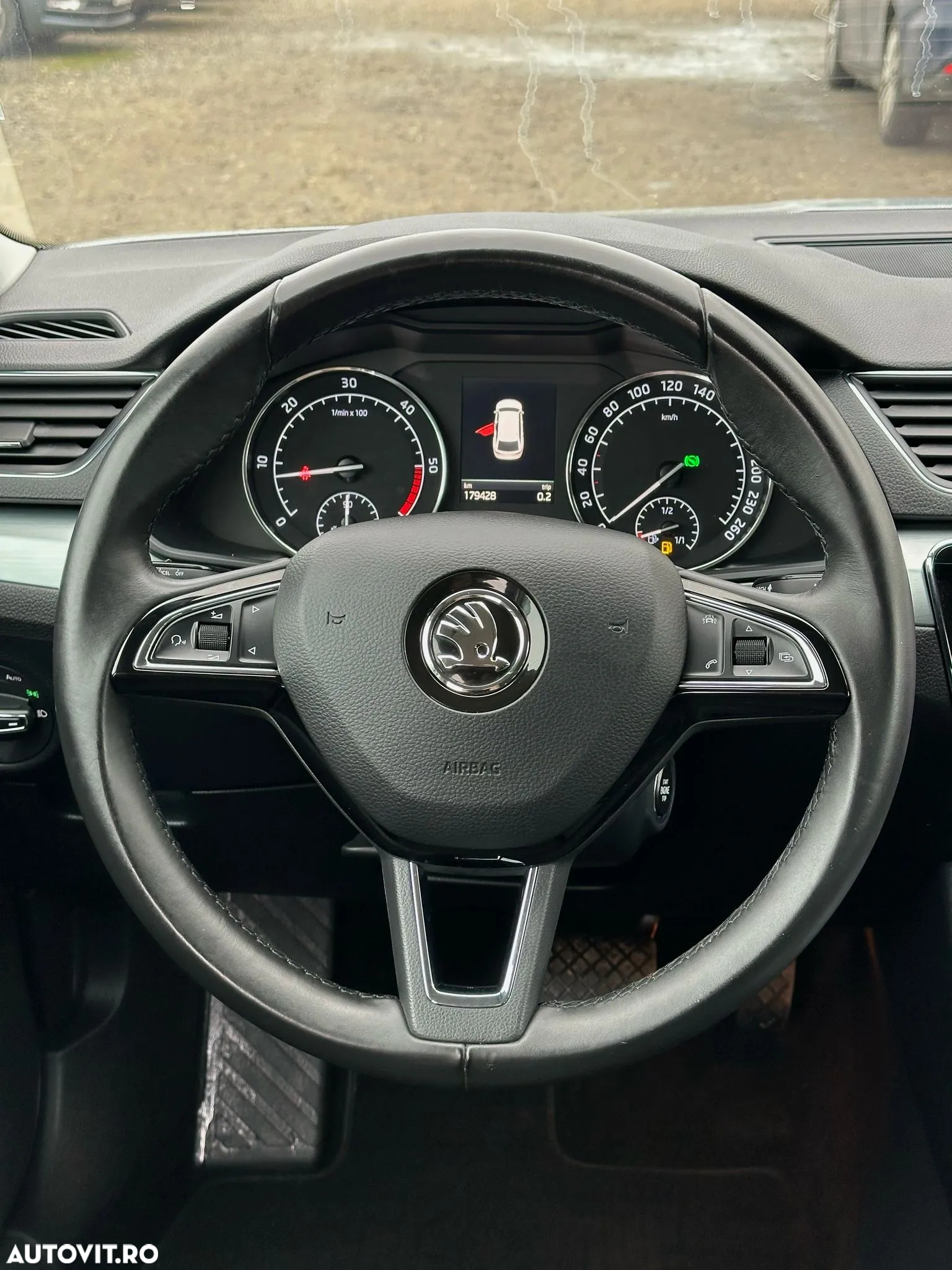 Skoda Superb 1.6 TDI DSG Ambition - 12