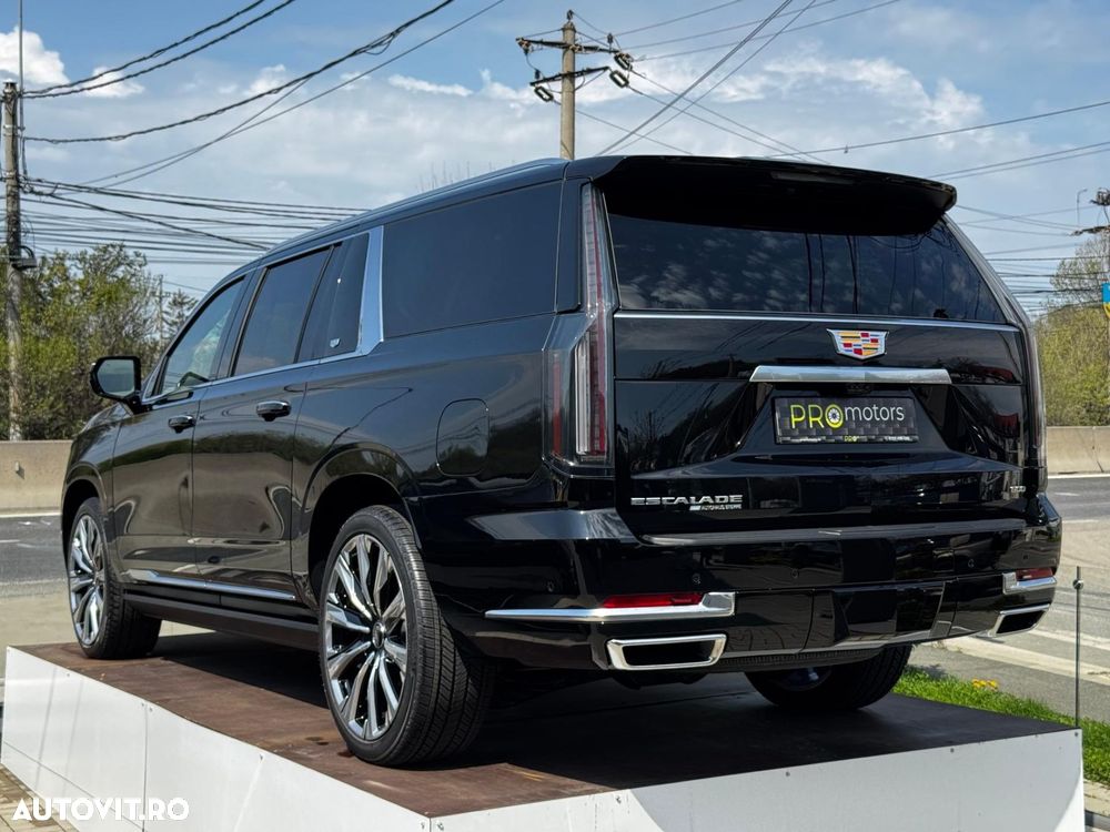 Cadillac Escalade - 4