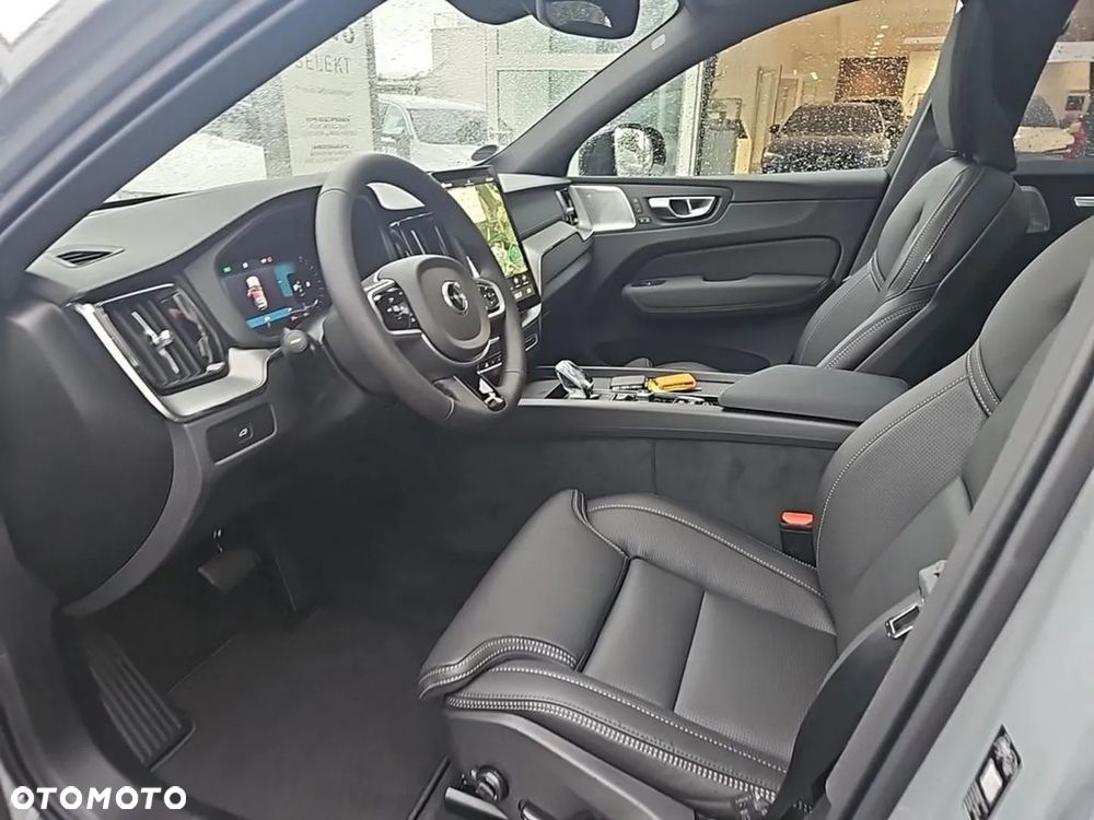 Volvo XC 60 B5 B AWD Ultra Black Edition - 14