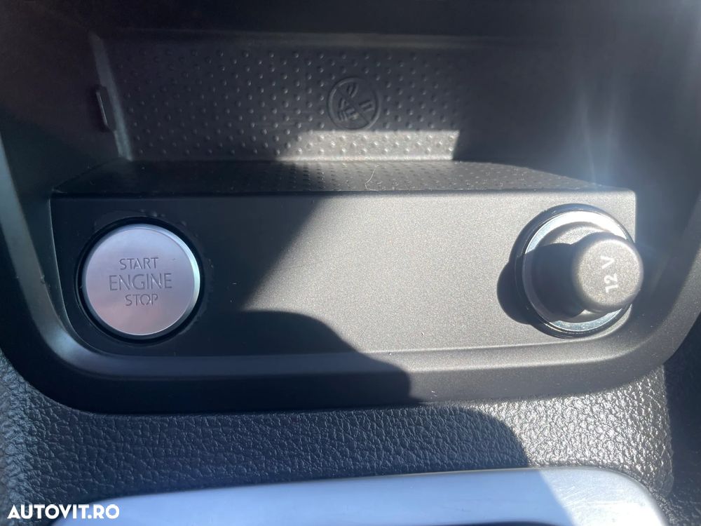 Volkswagen Sharan 2.0 TDI DSG (BlueMotion Technology) Comfortline - 25