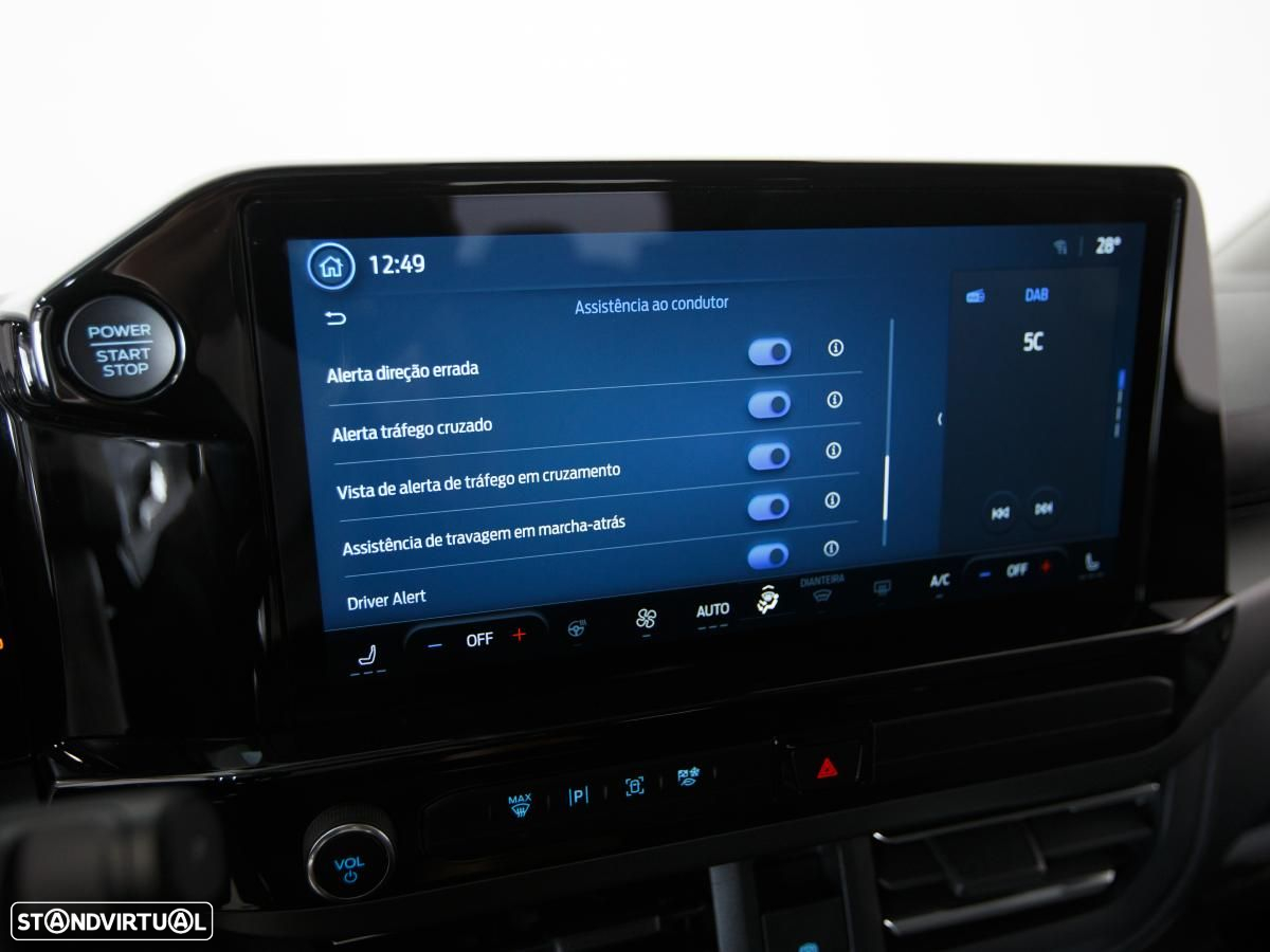 Ford Tourneo Custom 320 L1H1 VA Auto Titanium - 24