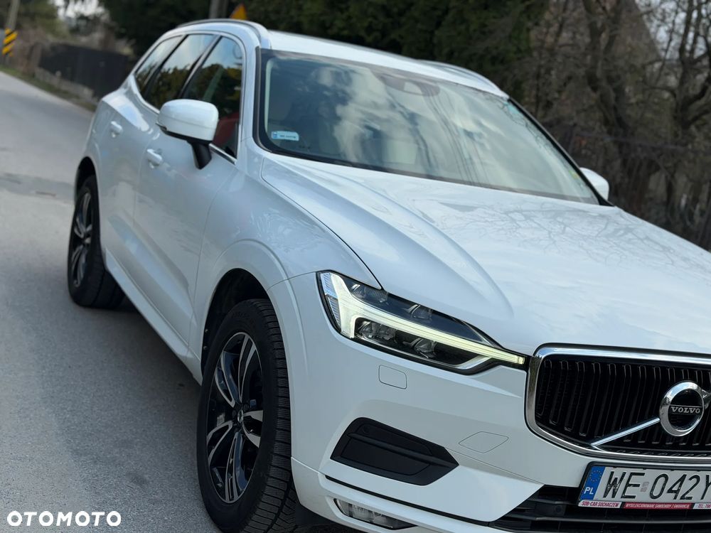Volvo XC 60 B4 D AWD Momentum Pro - 38