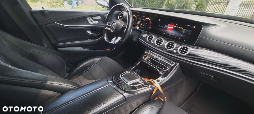 Mercedes-Benz Klasa E 220 d 9G-TRONIC AMG Line - 32