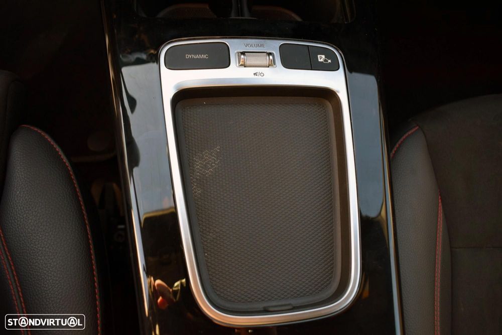 Mercedes-Benz CLA 180 d Shooting Brake AMG Line Aut. - 40