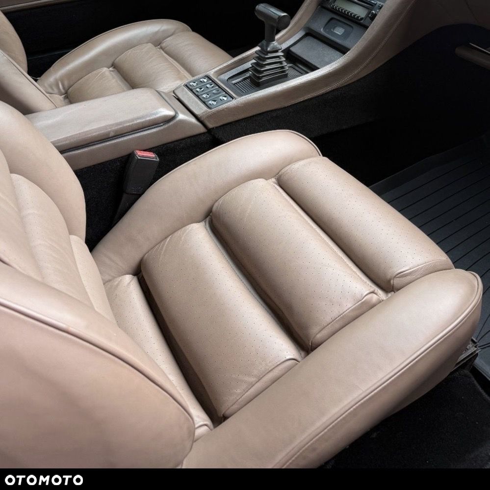 Porsche 928 - 10