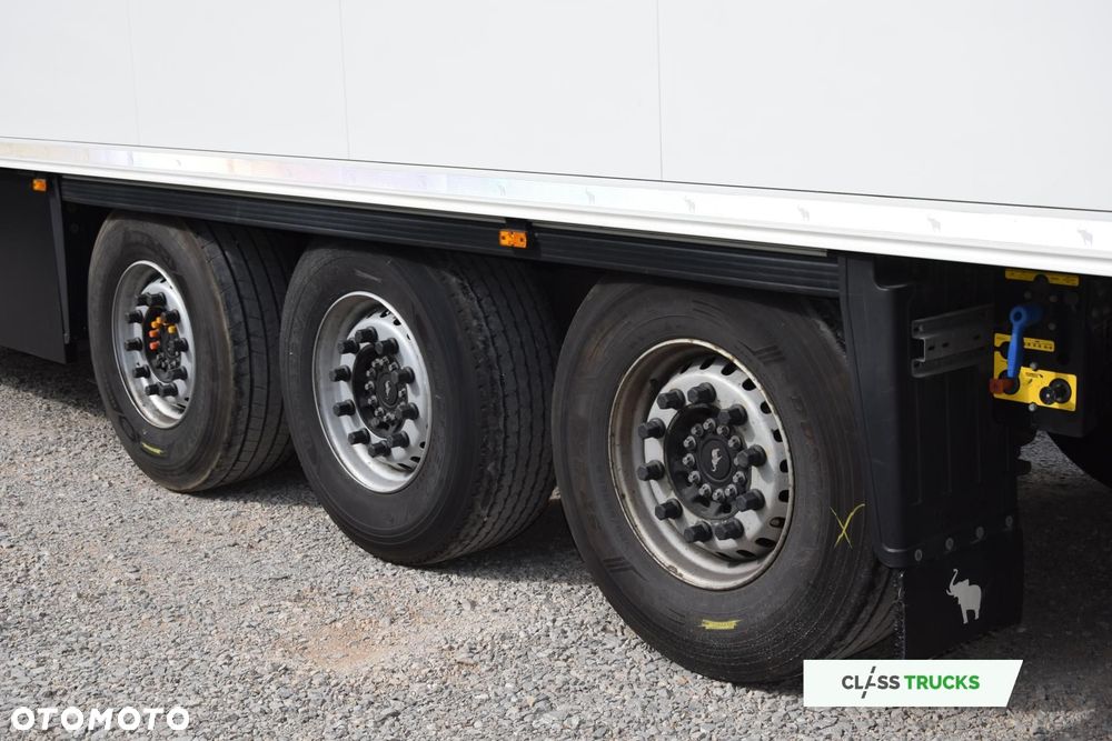 Schmitz Cargobull SKO FP 60 Carrier Vector 1550 - 13