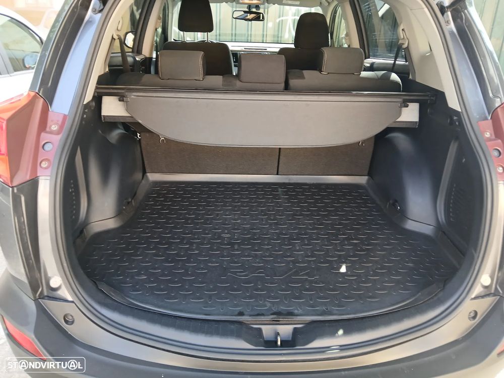 Toyota RAV4 2.0 D-4D Comfort - 6