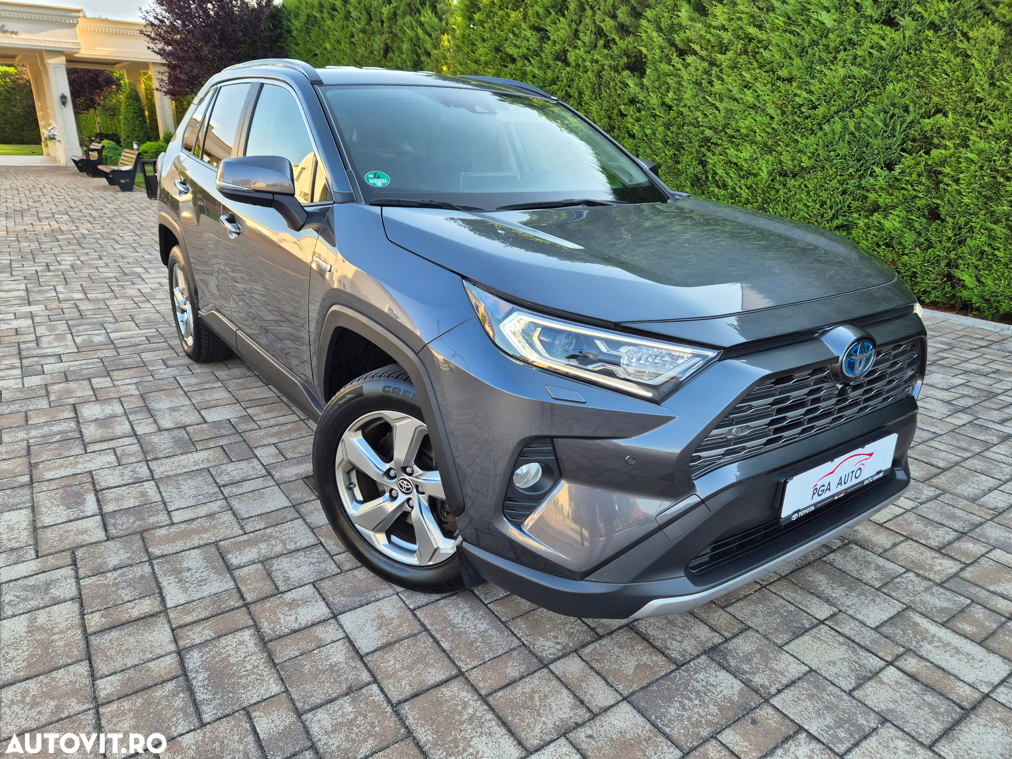 Toyota RAV4 2.5 4x4 Hybrid Lounge - 10