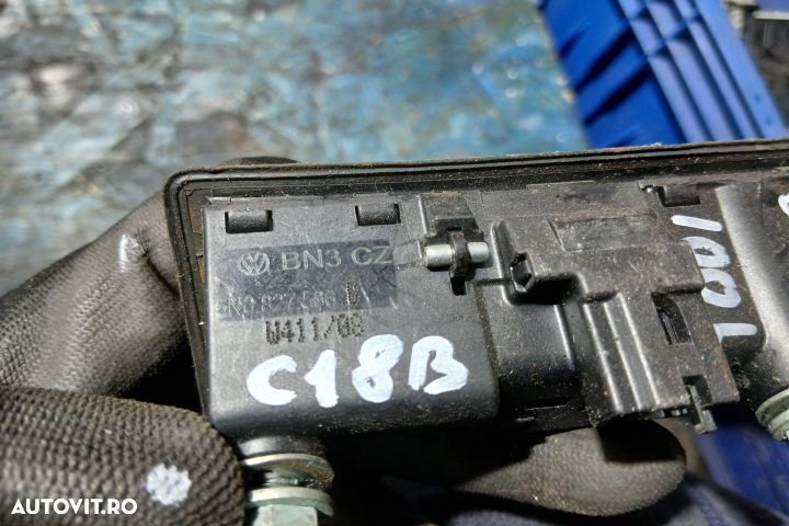 Buton deschidere hayon din exterior 5N0827566B 5N0827566B Audi A4 B8/ - 5