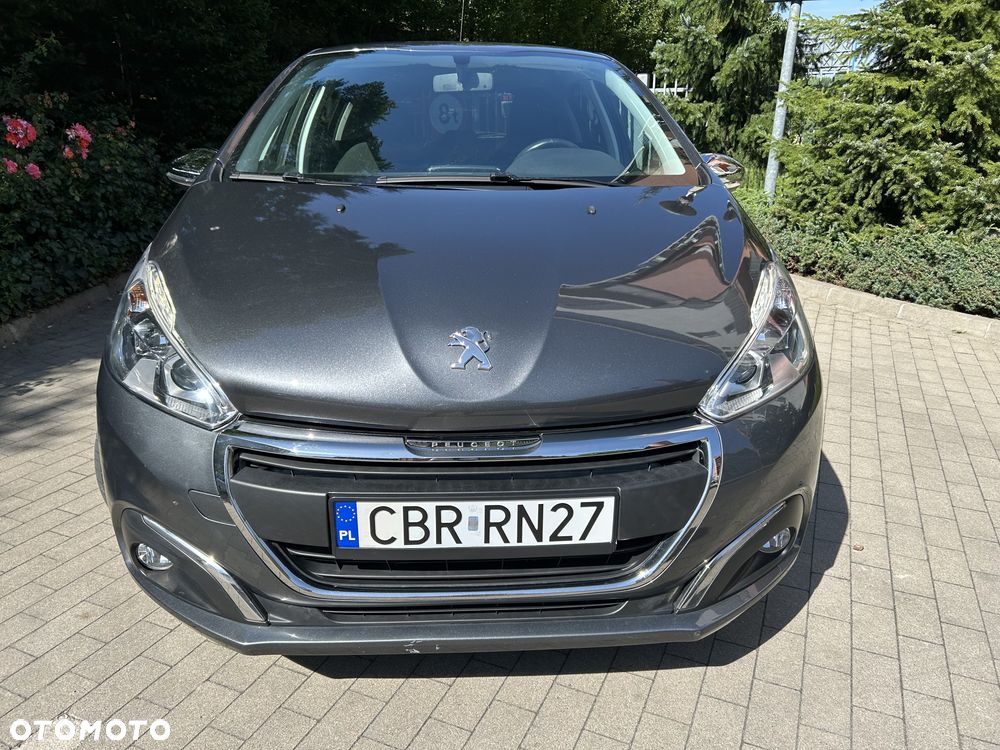 Peugeot 208 - 4