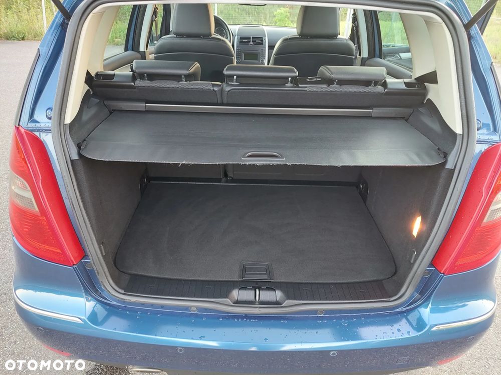 Mercedes-Benz Klasa A 180 BlueEFFICIENCY Avantgarde - 13