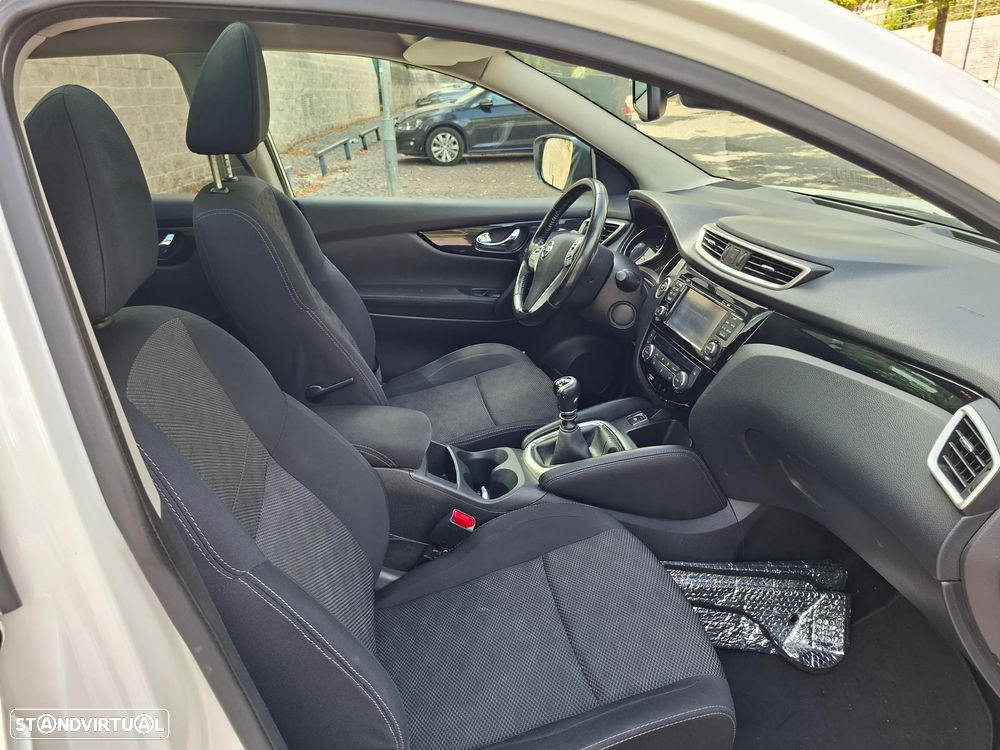 Nissan Qashqai 1.5 dCi N-Connecta 18 RS+PS - 11