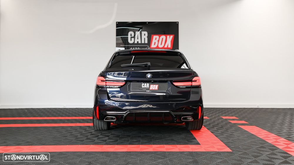 BMW 520 d Pack Desportivo M Auto - 29