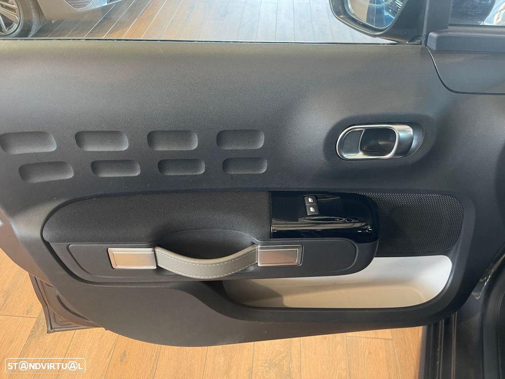 Citroën C3 1.2 PureTech Shine - 20