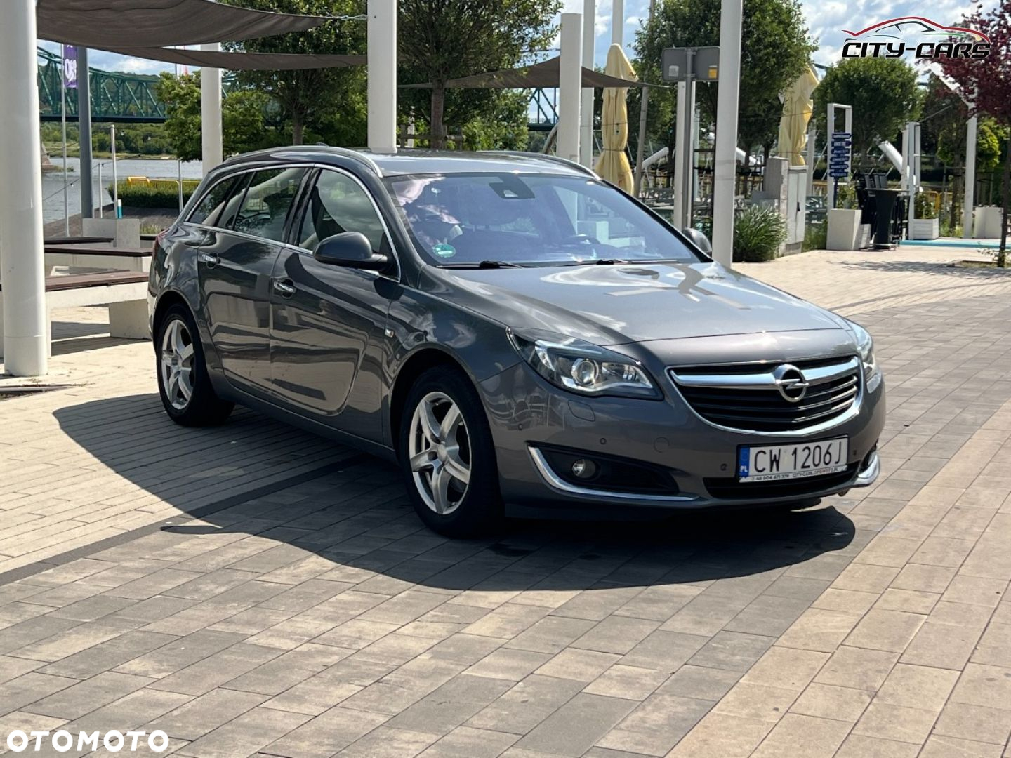 Opel Insignia - 8