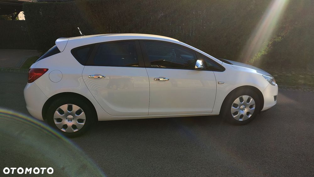 Opel Astra 1.6 Color Edition - 31