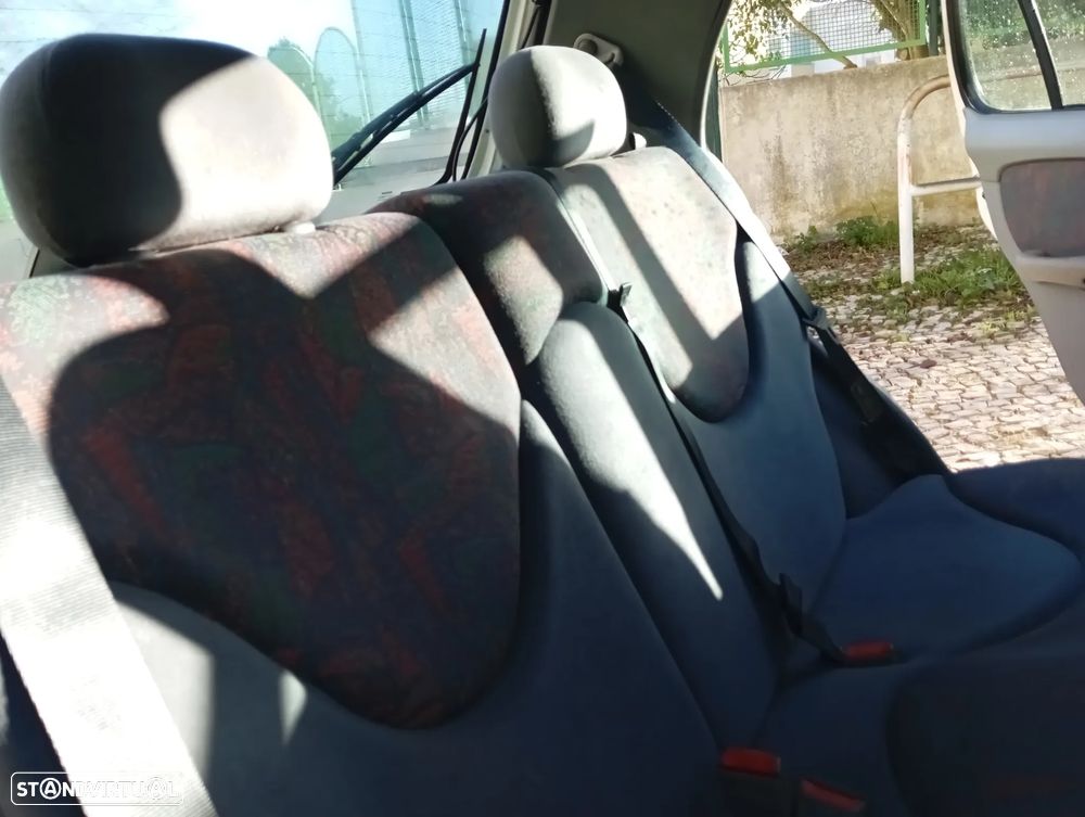 Nissan Micra 1.5 D GX - 10